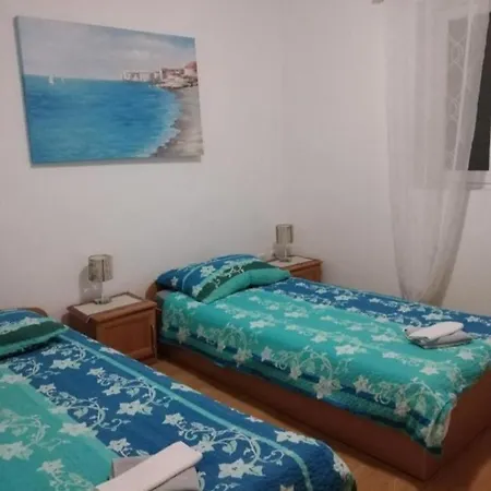 Diana Apartment *